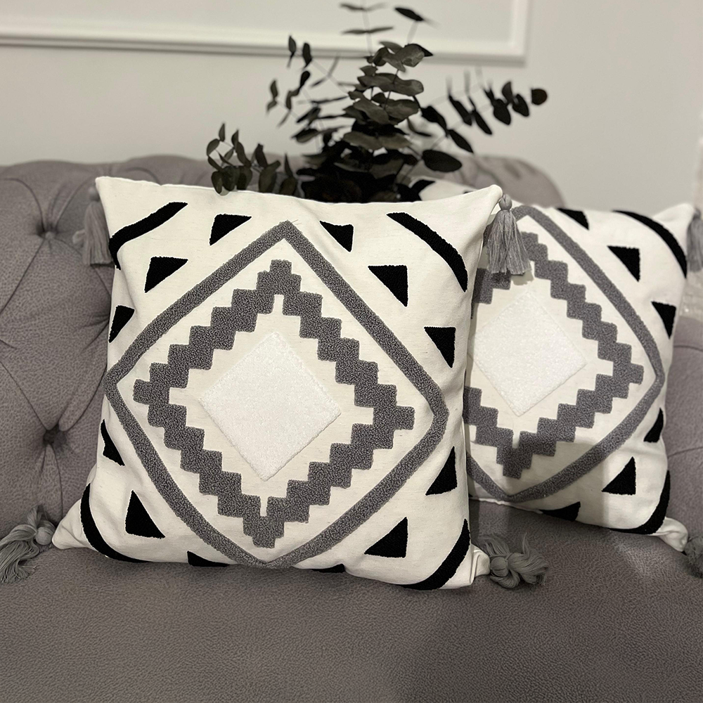 Punch Nakışlı 2 Adet Kırlent Kılıfı