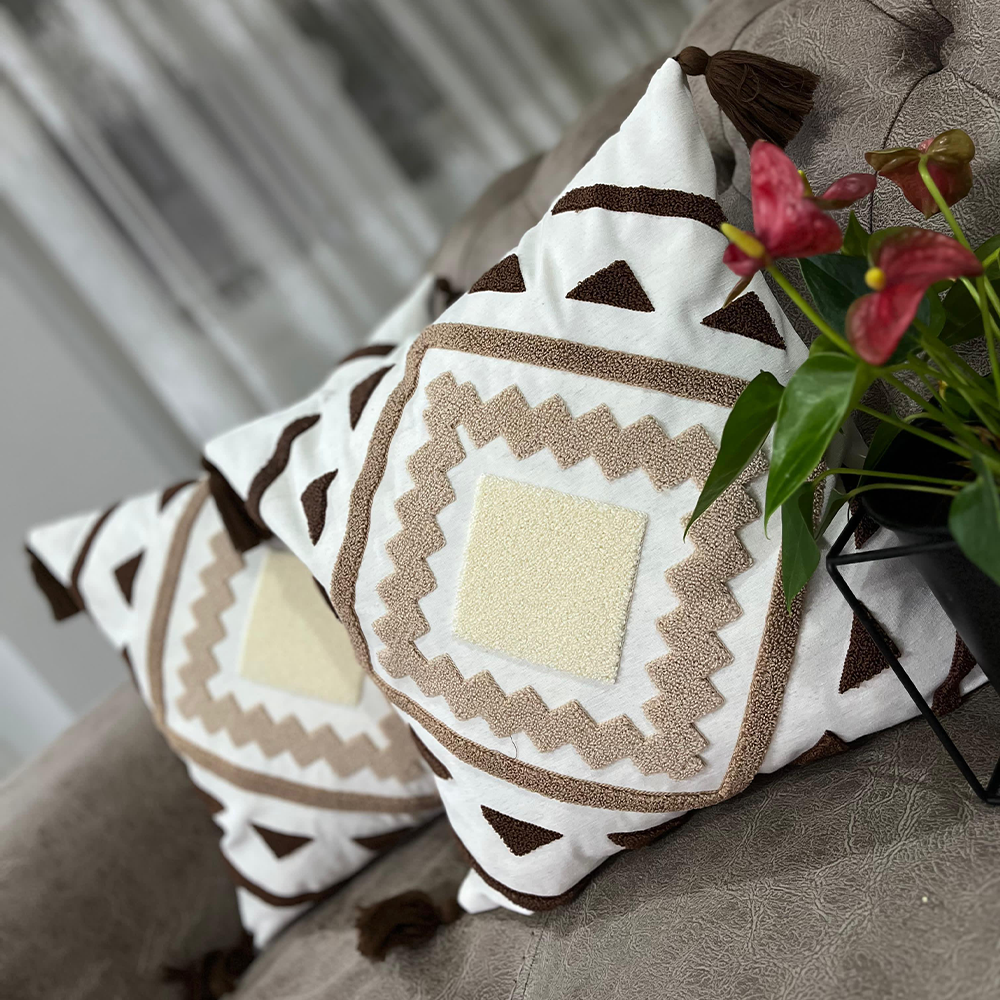 Punch Nakışlı 2 Adet Kırlent Kılıfı