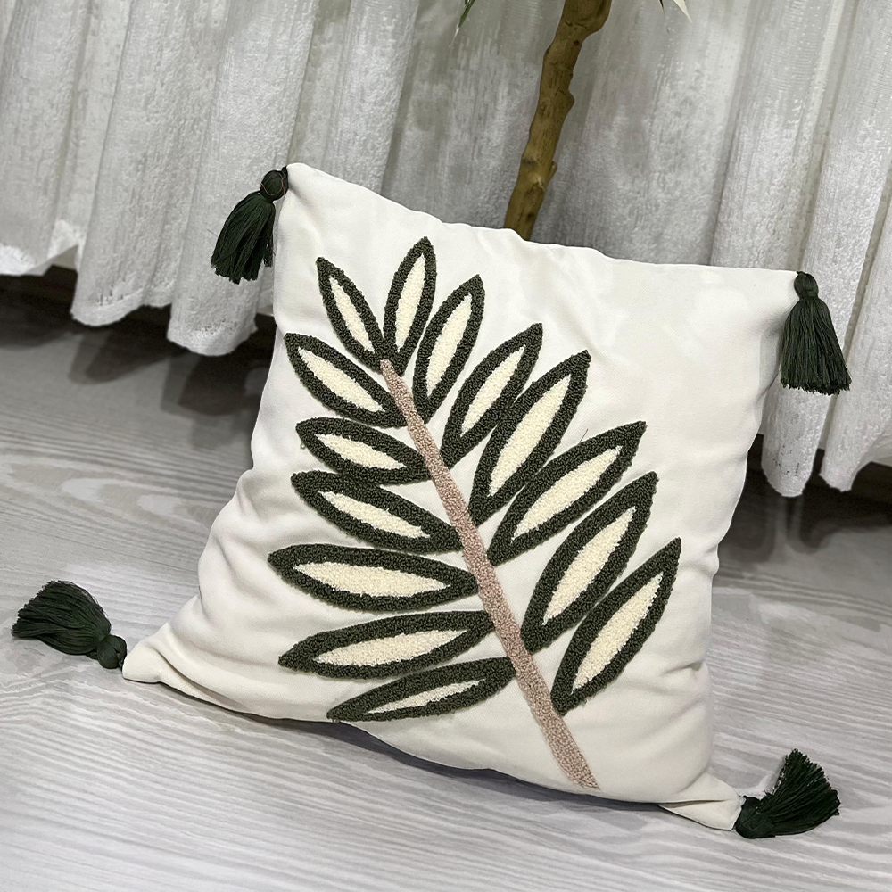 Punç Ve Nakış Kırlent Kılıfı